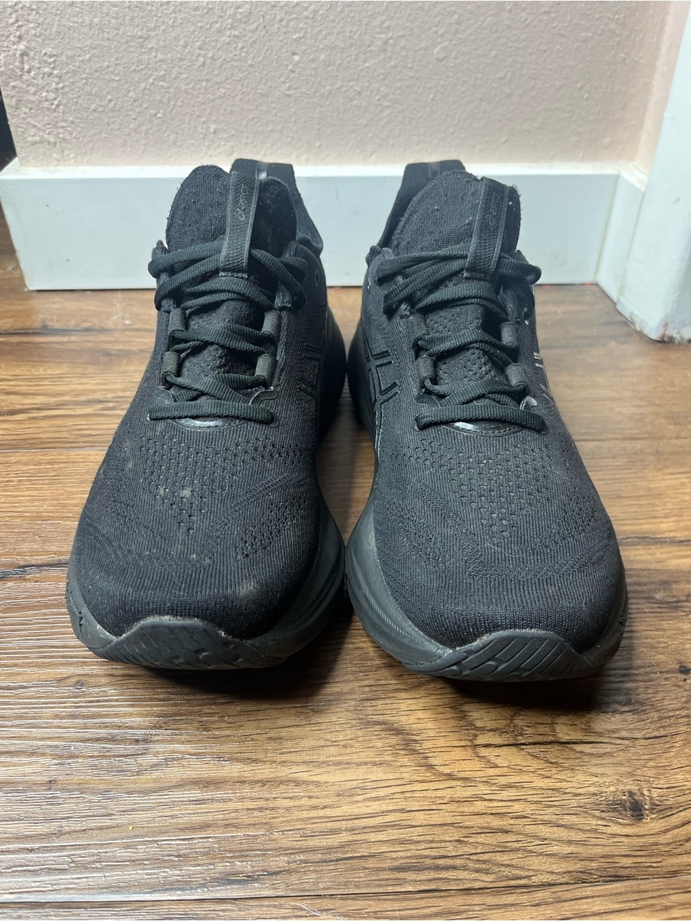 ASICS Gel Nimbus 26 Running Shoes Black White Size 9.5 Women's - Picture 2 of 9
